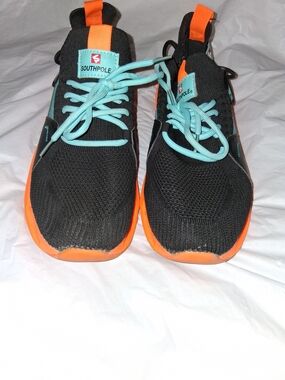 Southpole Men’s Black Athletic Shoes with Orange Sole and Aqua Laces